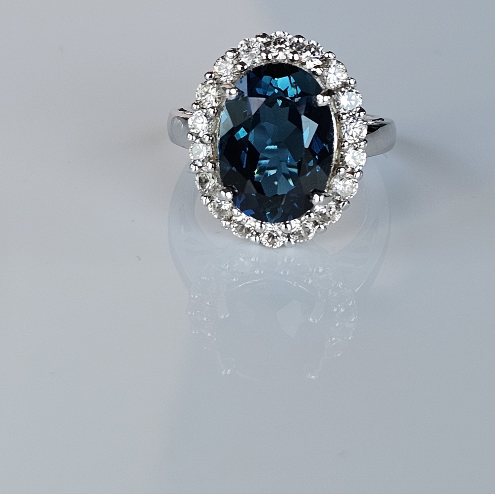 Natural London Blue Topaz & White Zircon Ring Sterling Silver Size 6! - Picture 11 of 13